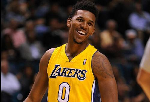 状态提升，波切蒂诺执教美国队近4场比赛3胜1平（美队势头正盛：波切蒂诺近4战3胜1平）