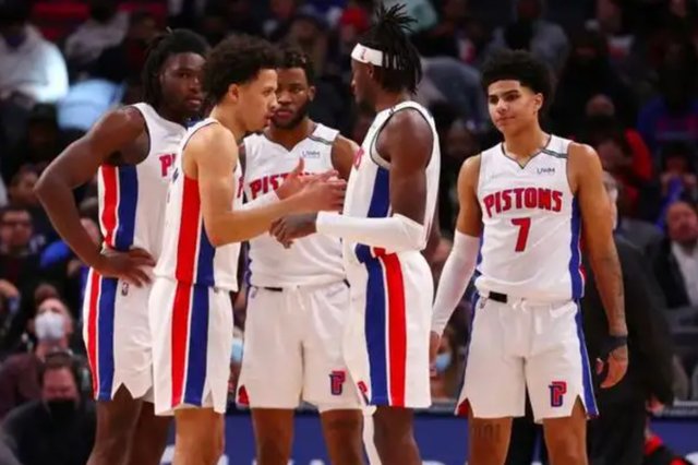 维尼修斯已遭遇各项赛事连续15场进球荒，近2个月0球2助攻（维尼修斯近况低迷：各项赛事连续15场未破门，近两个月0球2助攻）