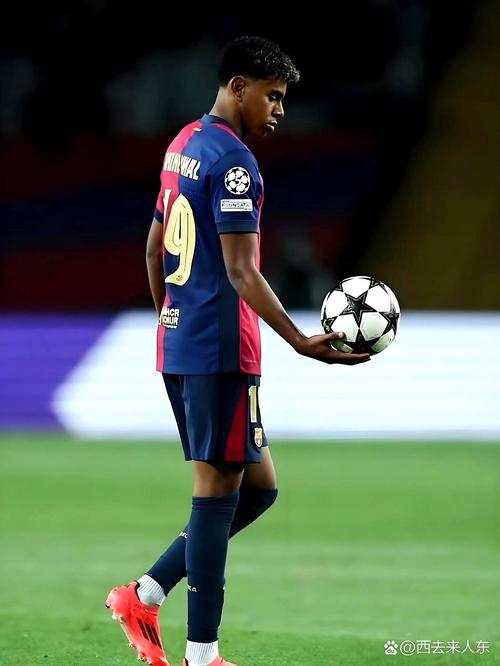 科克达成西甲500场里程碑，成代表单一球队第七人（科克完成西甲500场，史上第七位仅效力一队达此里程碑的球员）