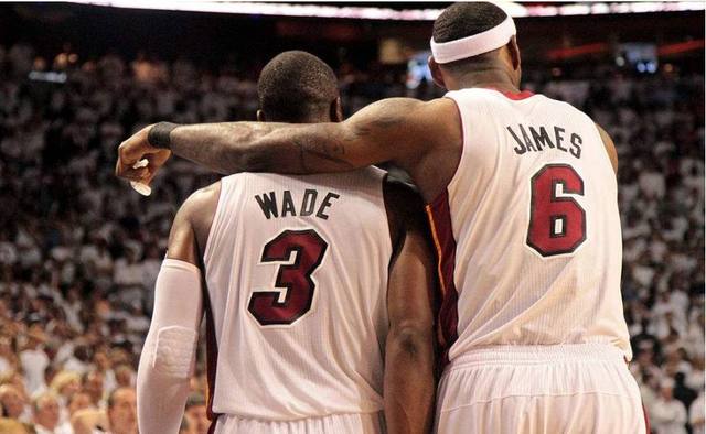 穆勒：留胡子是想尝试不同的造型，队友们很喜欢我的络腮胡（穆勒谈蓄须：想尝试新造型，队友们都喜欢我的络腮胡）