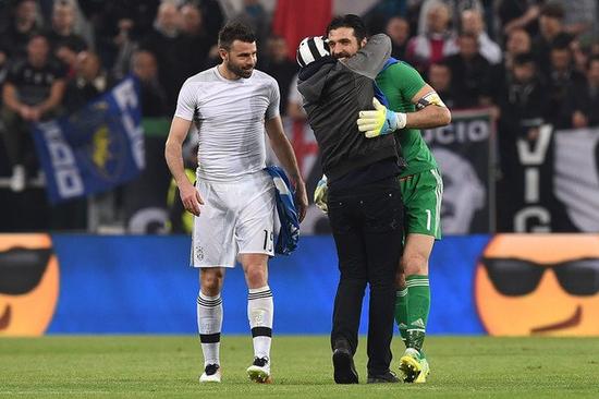 积极表态，重返NBA赛场，快船终于揭开真相，MVP难逃责任