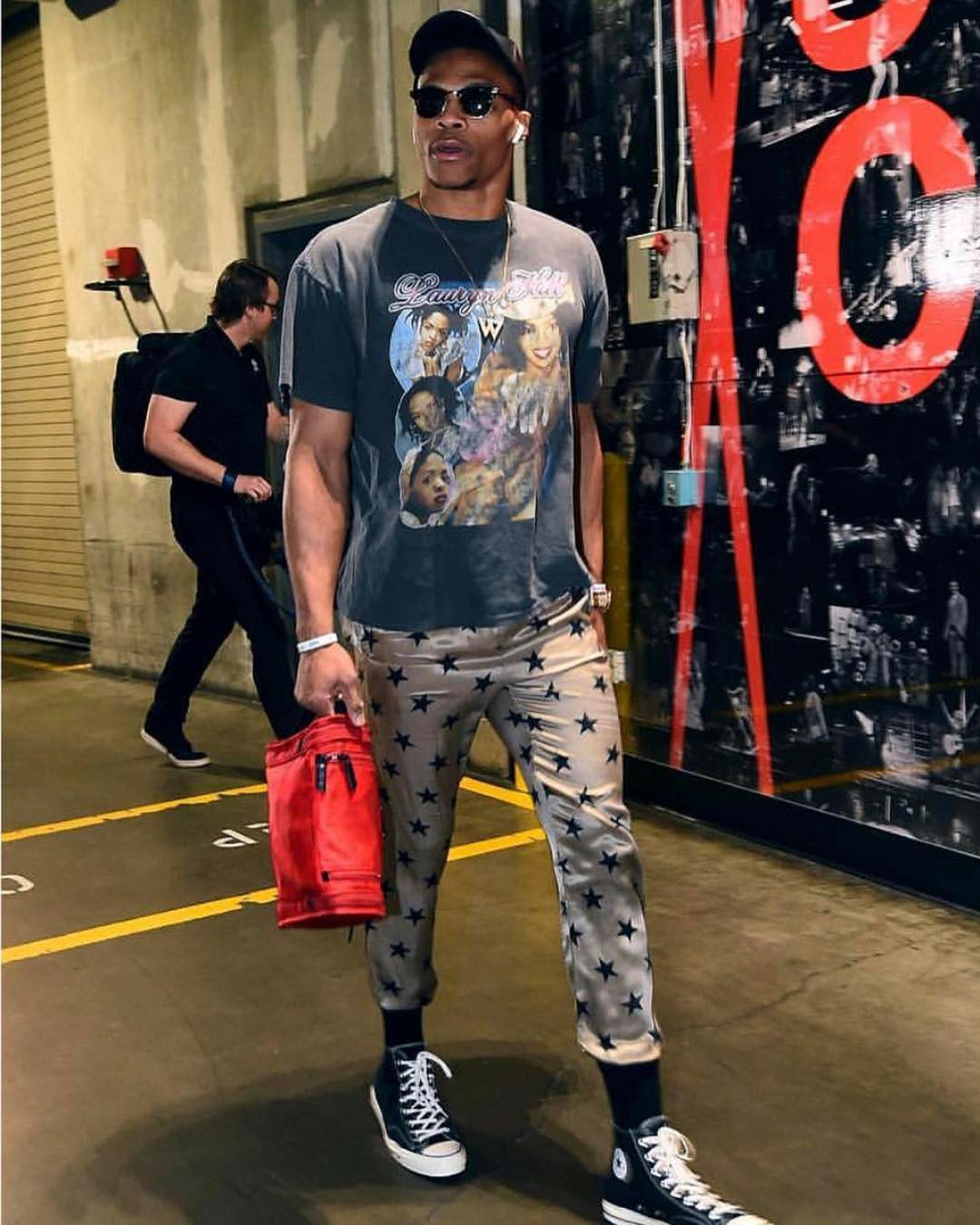 波媒：莱万与巴萨均未确定是否续约，将等到明年再做决定（波媒：莱万与巴萨续约悬而未决，相关决定推迟至明年）