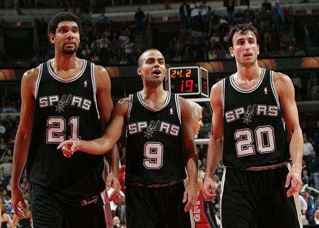 云达不莱梅vs科隆：菅原由势、施密德首发，比尔特、卡明斯基出战（云达不莱梅迎战科隆：菅原由势、施密德首发，比尔特、卡明斯基出场）