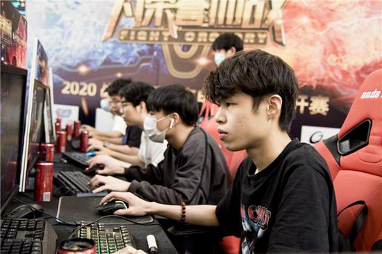 投入了大量 投入了大量